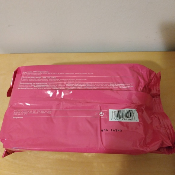 Clinique set - Picture 8 of 8